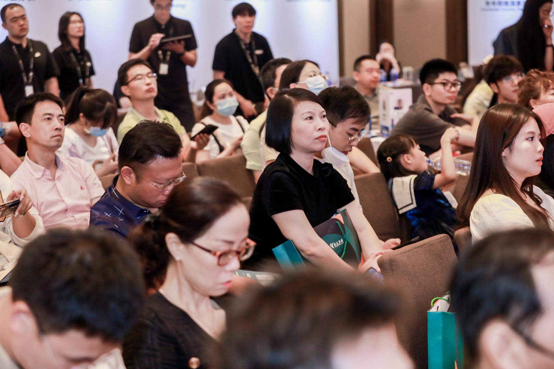 杭州会议摄影-“蓄力未来 逐梦前行”第56届国际教育展-杭州站【图片直播】-现场照片-3