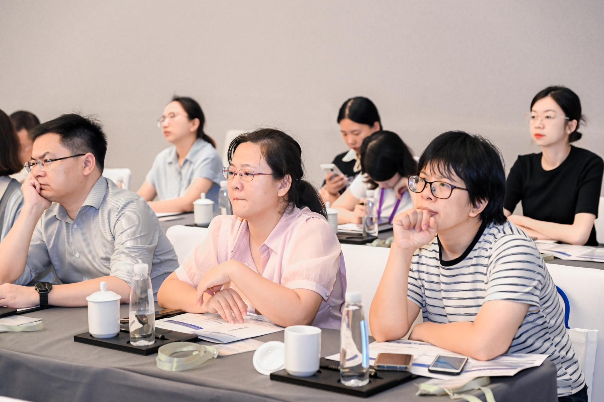 杭州会议摄影-2024年浙江省‘千方百剂’医疗机构制剂成果转化研讨会暨中药创新与成果转化培训班【图片直播】-现场照片-17