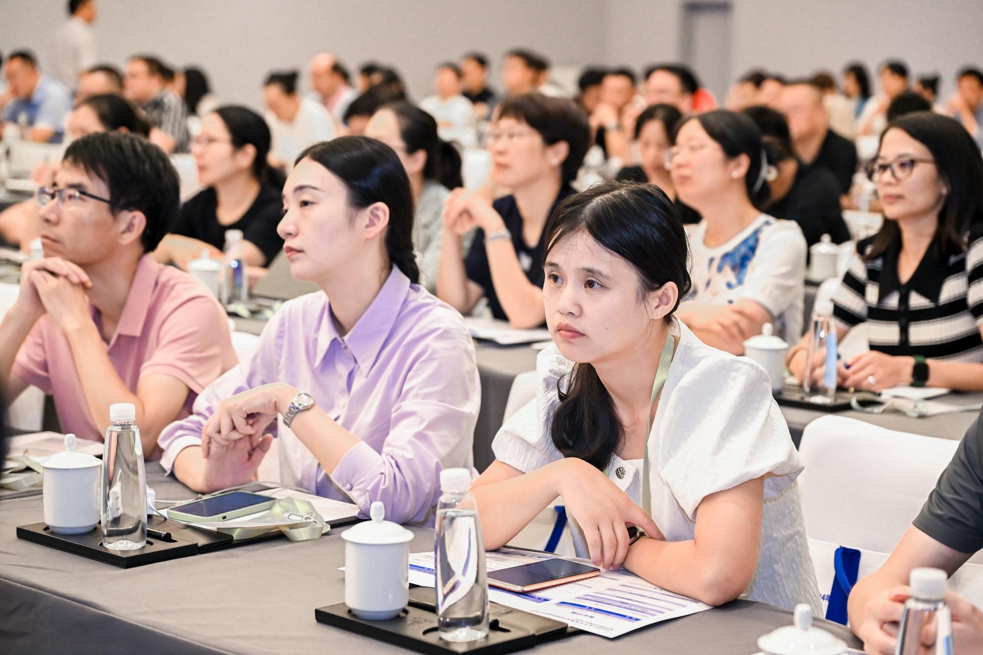 杭州会议摄影-2024年浙江省‘千方百剂’医疗机构制剂成果转化研讨会暨中药创新与成果转化培训班【图片直播】-现场照片-5