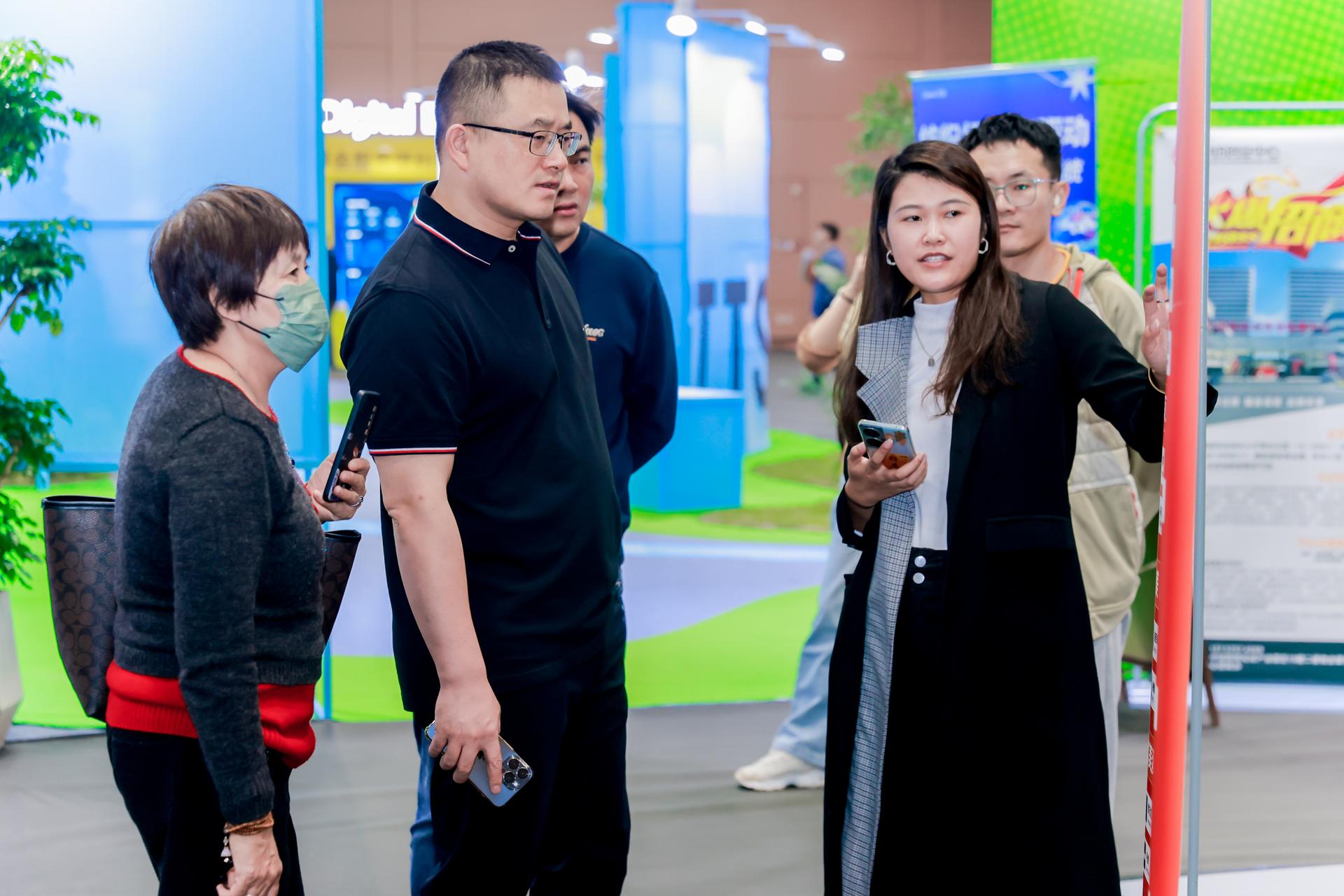 杭州会议摄影-2024 中国绍兴柯桥国际纺织贸易服务展览会【图片直播】-现场照片-11