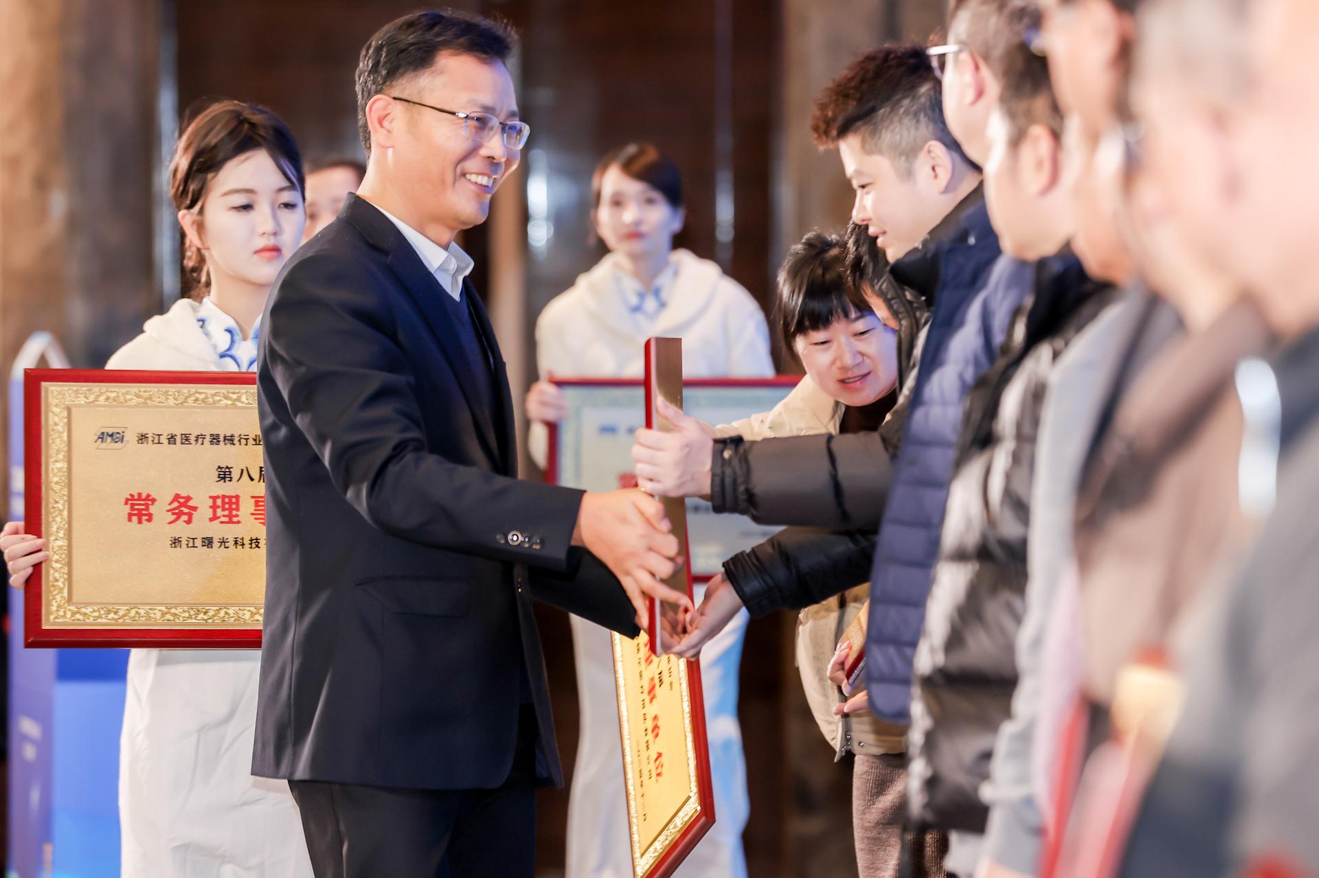 杭州会议摄影-2024浙江省医疗器械产业发展大会【图片直播】-现场照片-3
